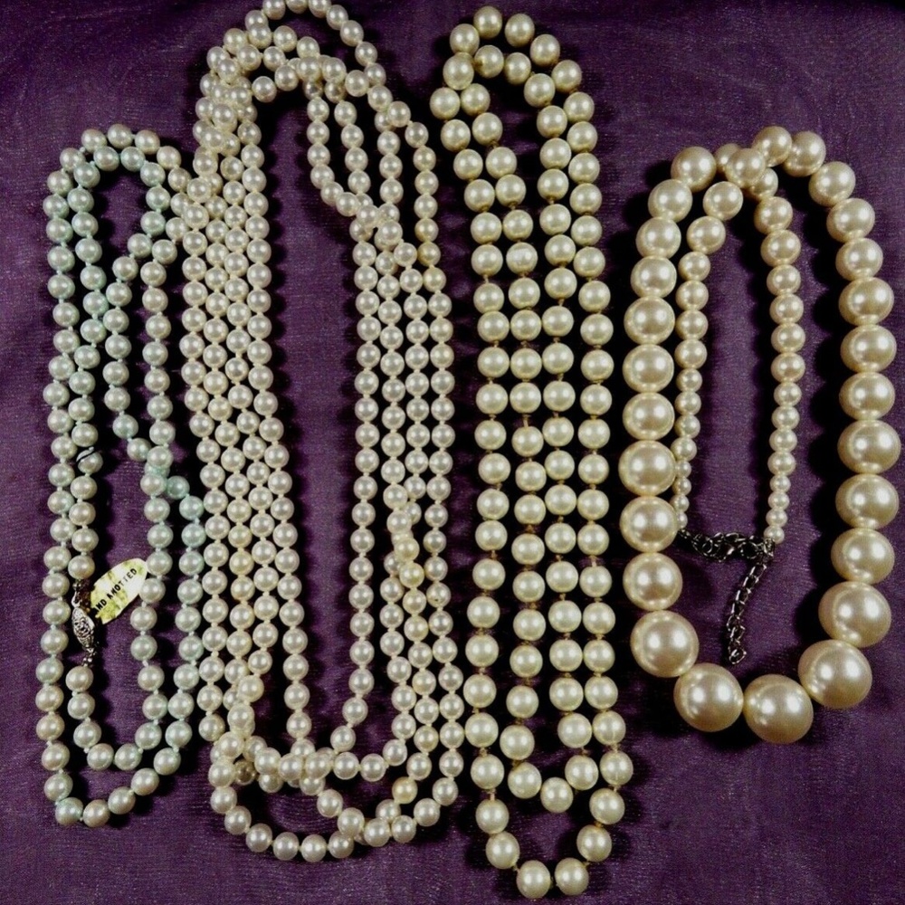 Retro Lot of 4 Pearl Faux glass Beads hand knotted & graduated necklaces - Picture 3 of 8